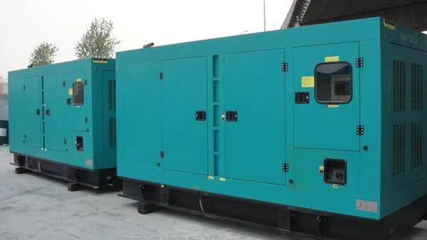 蓬莱康明斯400kw大型柴油二手发电机组